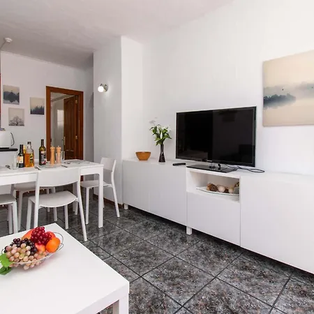 Апартаменты Floritas 18 - Two Bed Плая-де-лас-Америкас