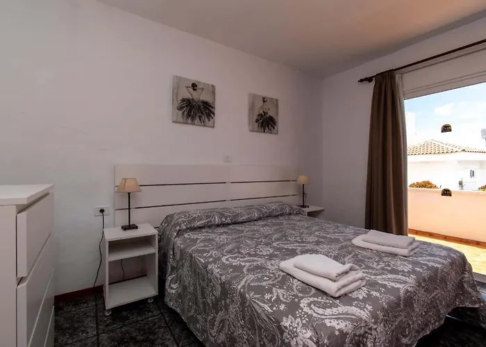 Апартаменти Floritas 18 - Two Bed Плайя-де-лас-Амерікас