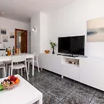 شقة Floritas 18 - Two Bed بلايا ذي لاس أميريكاس
